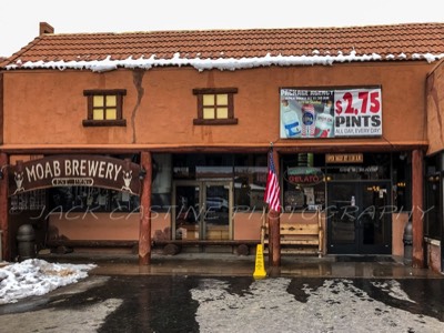  2019 02 22 - $2.75 Pints ... Who Can Go Wrong ?!?!? - Moab Brewery - Moab, UT (Credit: Tim Hannifin) 