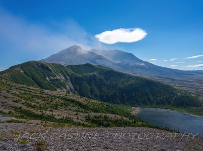  2021 08 16 - Mount Saint Helens with  Lenticular Cloud  - Windy Ridge Viewpoint - Mount St. Helens National Volcanic Monument  