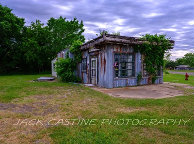  2023 04 22 - Abandoned Store - Bristol, Texas 