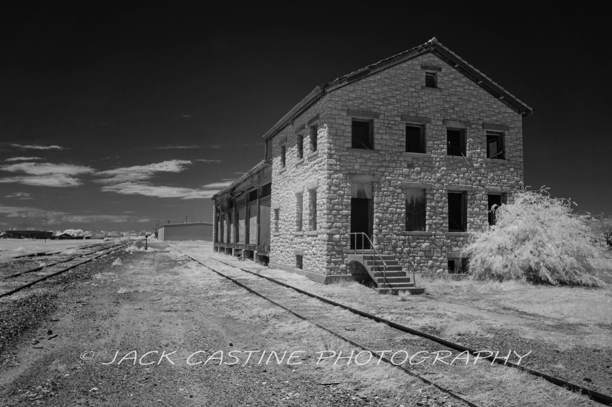  2020 05 24 - Abondoned Warehouse - Fort Stockton, Texas 850 nm IR 