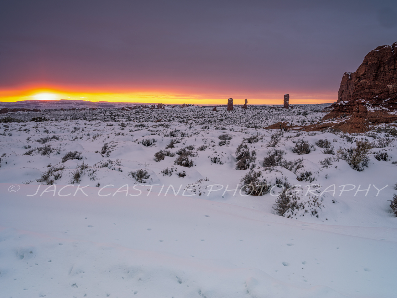  2019 02 22 - Windows Road Sunset with the Balanced Rock - Arches NP, Moab, UT 