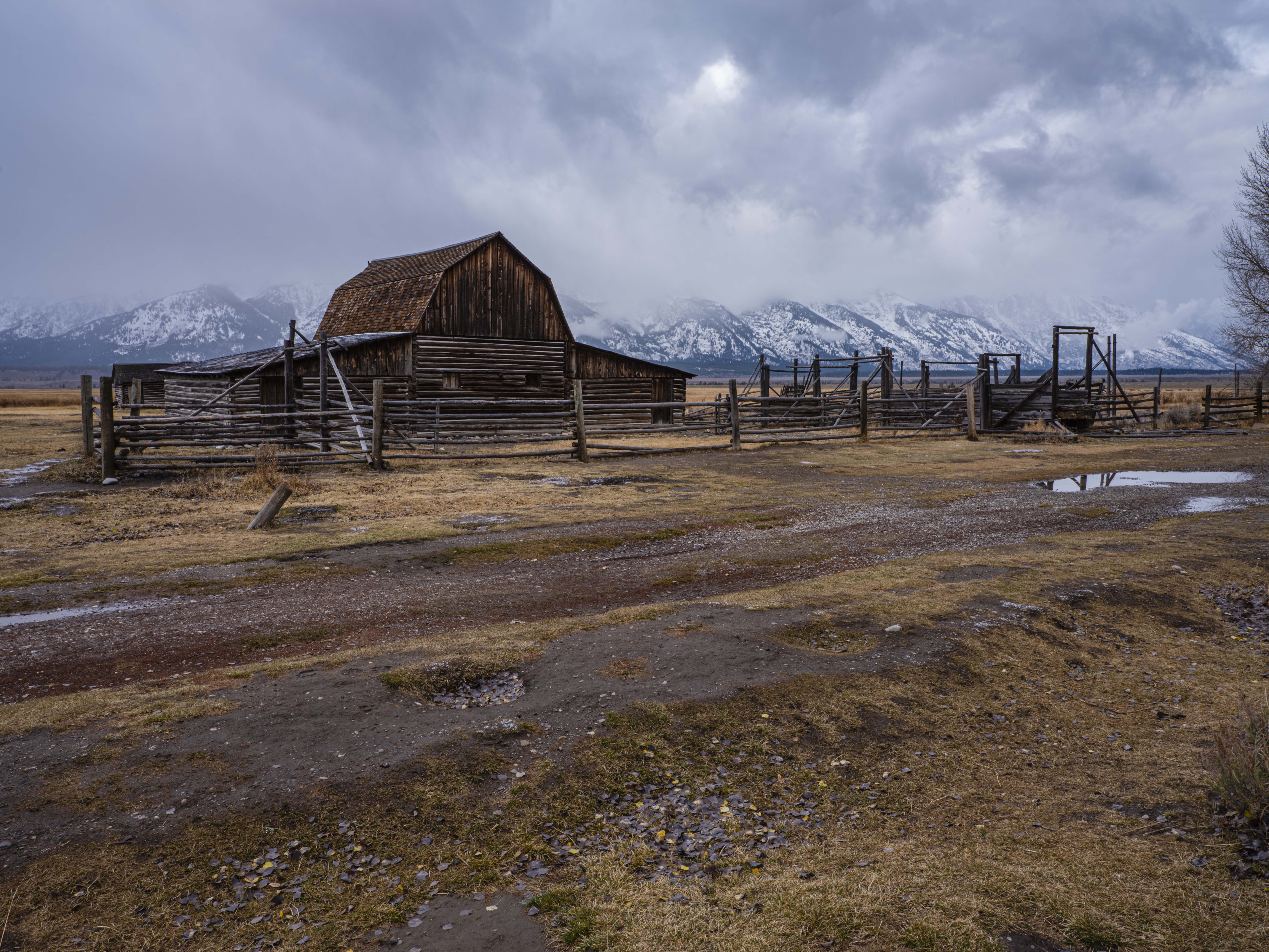  2018 11 03 - Mormon Row Historic District Barn and the Grand Tetons - Moose, WY 